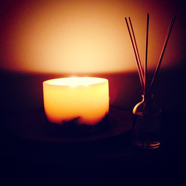 Scented Candles Vs. Reed Diffusers